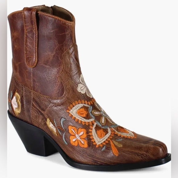 Diba True Shoes - DIBA TRUE Cains Ville Embroidered Western Boot (Women) Size 6:5